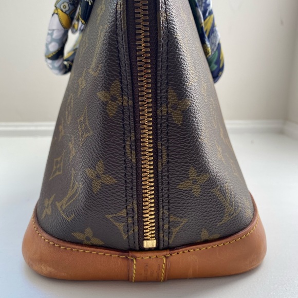 SOLD Louis Vuitton Alma PM - Picture 11 of 16